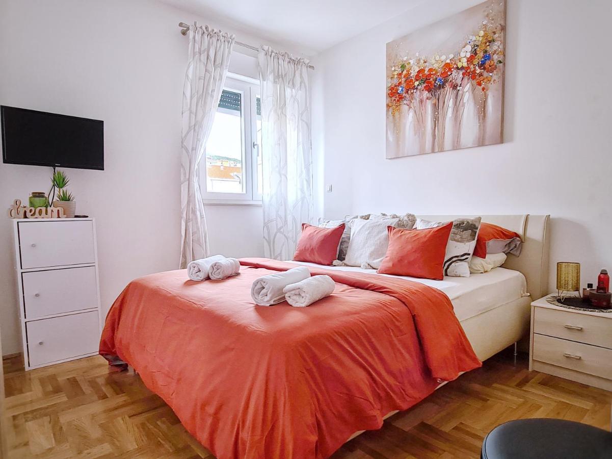 Luxury Apartment Salona Екстер'єр фото
