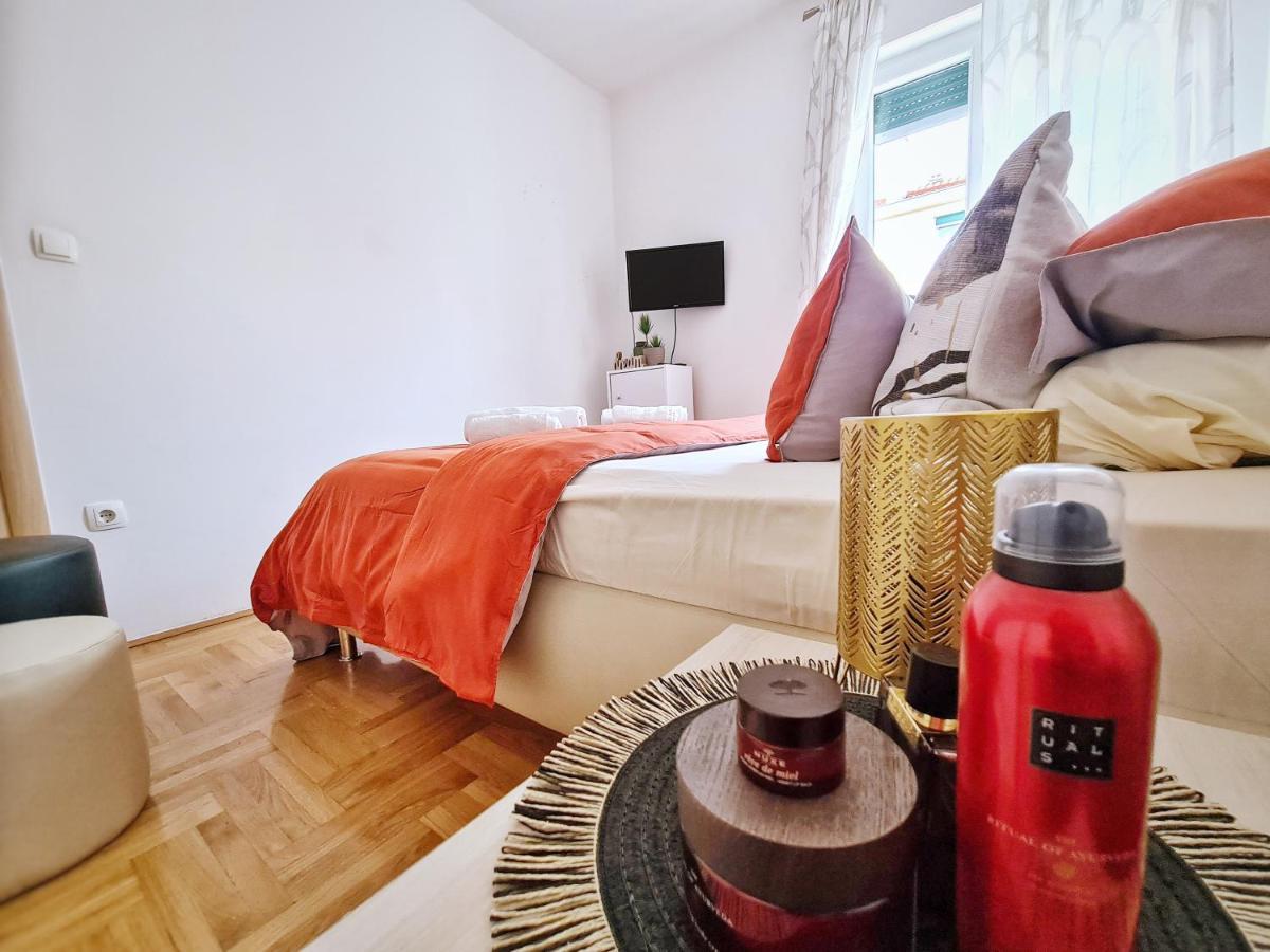 Luxury Apartment Salona Екстер'єр фото
